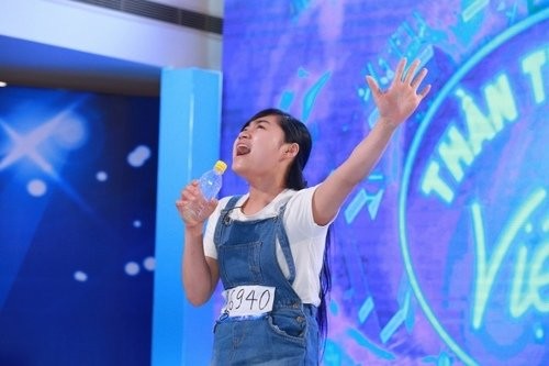 Cuoi ngat voi giong hat cua thi sinh Vietnam Idol 2016-Hinh-3